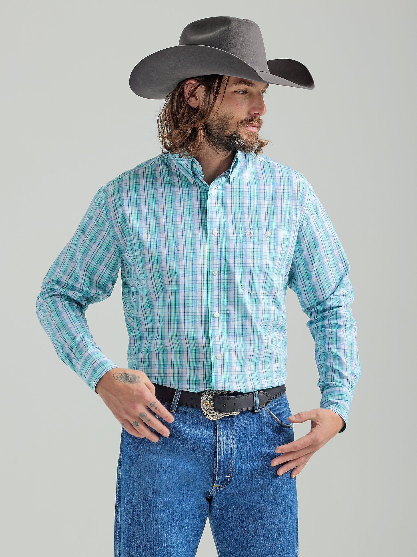 Wrangler, Hommes - George Strait Long Sleeve Button Down One Pocket Plaid Shirt in Teal Floral