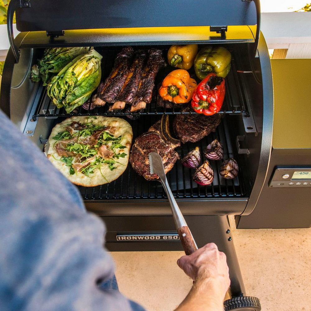 Traeger, Ironwood 650 Grill avec capteur de granulés